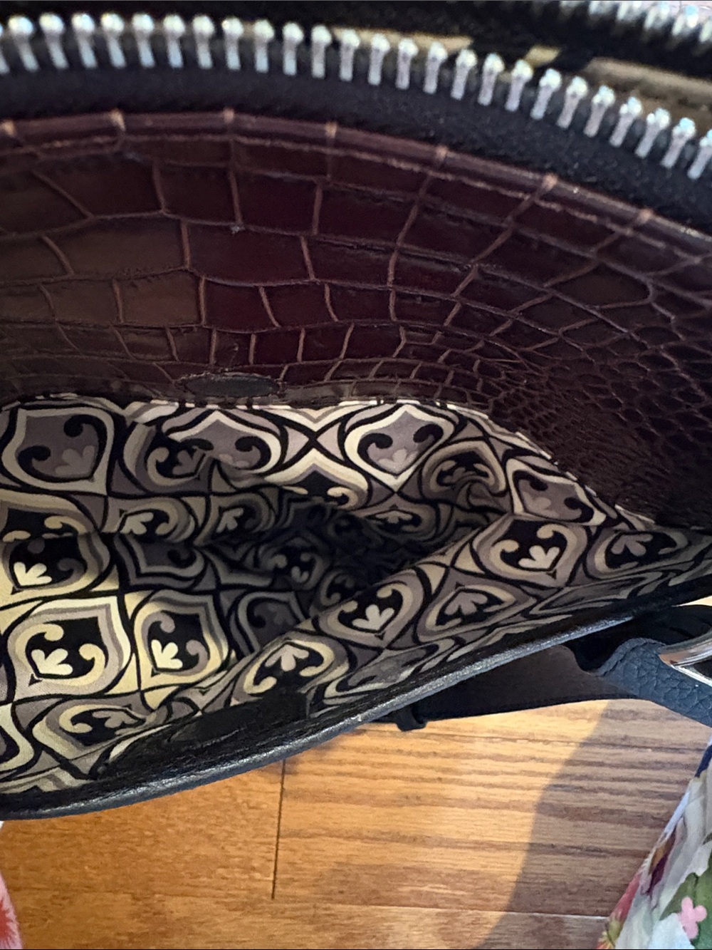 Brighton Black Pebble Leather Messenger with Dark Brown Croc Trim - Picture 5 of 5